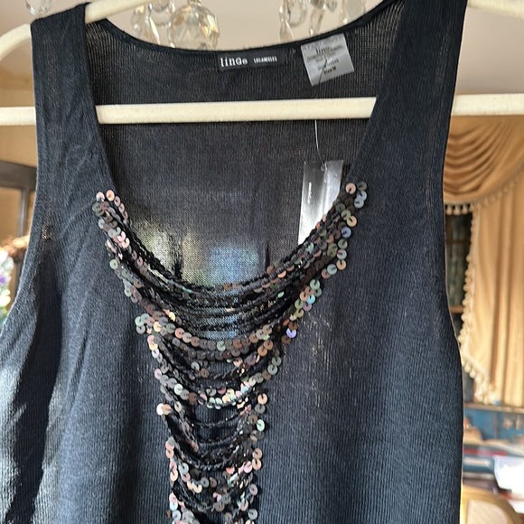 Black knit tank with sequin with small pallet sequins Med NWT - Picture 2 of 6